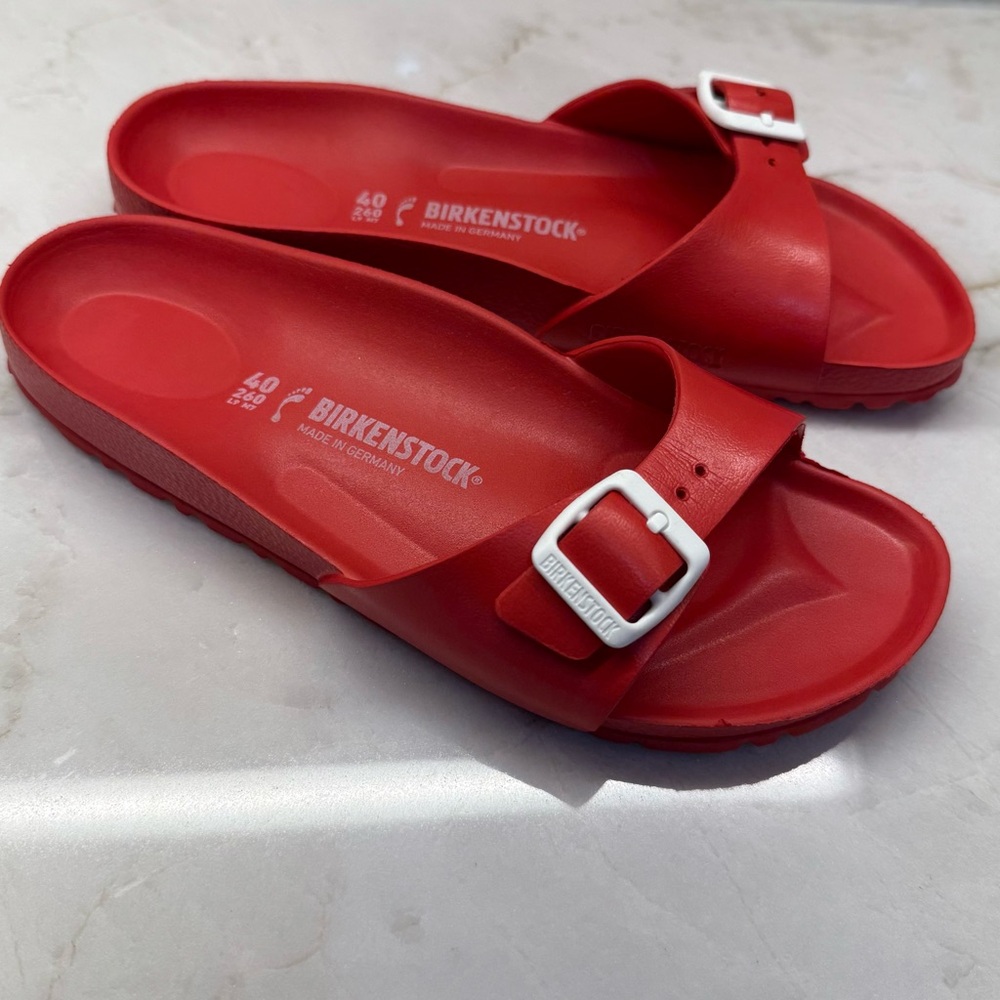 Birkenstock EVA Madrid Red Slides - EU 40 (US 9, 9.5)